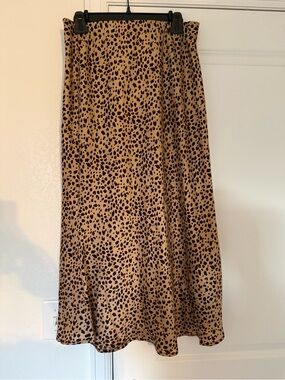 SHEIN Leopard-Print Midi Skirt in Tan and Black
